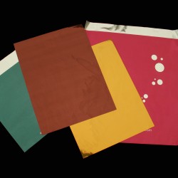 Diverses pochettes métallisées, imprimées en mat ou en brillant